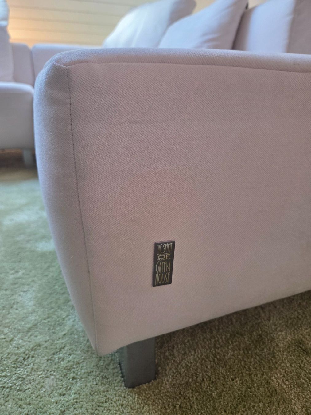 Sofas: Grosses helles Sofa mit div. Kissen – D'occasion à Guntershausen par luckyzucky 7
