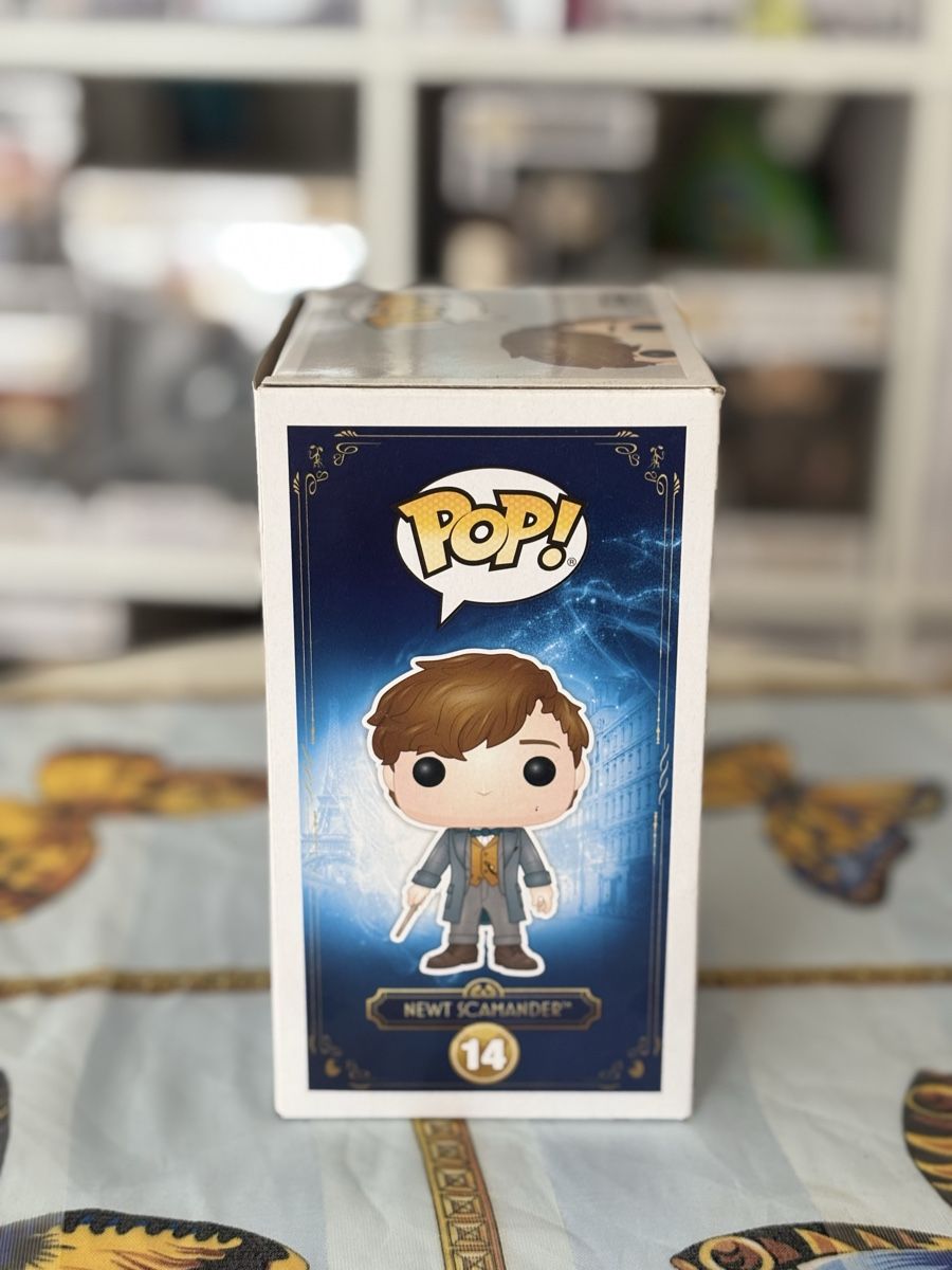 Funko Statuette: Funko Pop Fantastic Beasts: Newt Scamander – Nuovo e nell'imballaggio originale da St. Gallen venduto da Becky__ 3