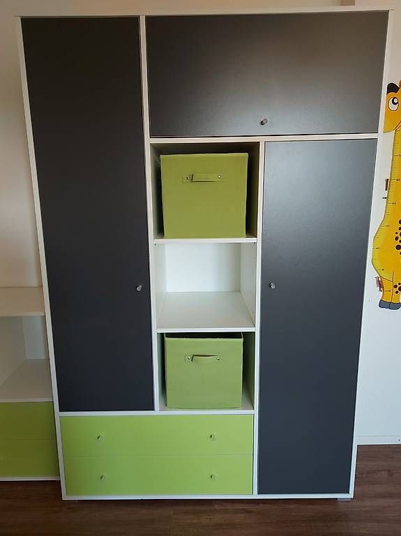 Cassettiere: Schrank & Kommode – Usato da Wiezikon b. Sirnach venduto da Curi7
