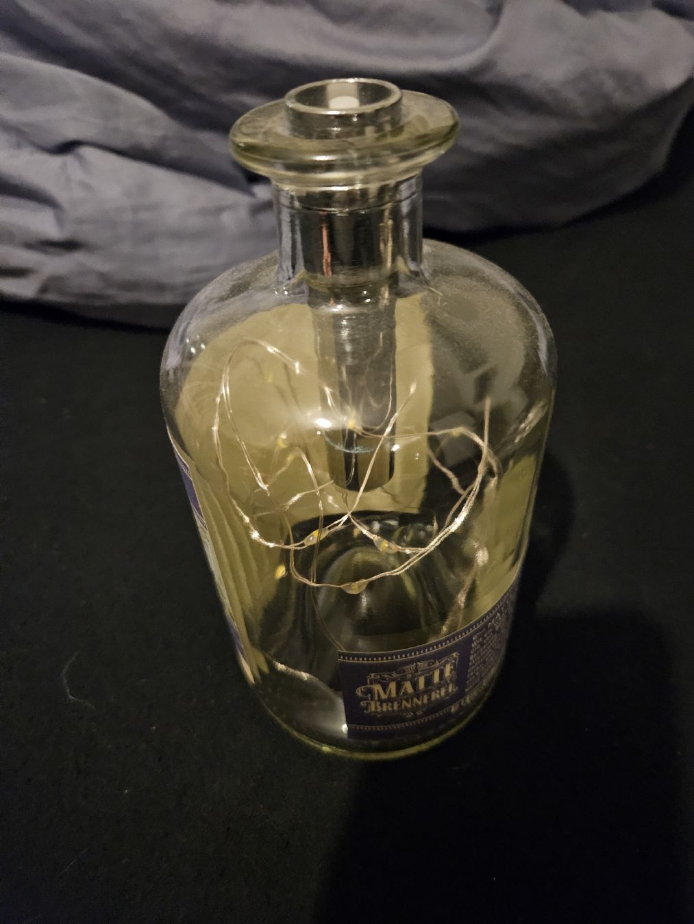 Ghirlande e barre luminose: Matte de Gin Flasche mit Lichterkette – Nuovo (secondo la descrizione) da Bern venduto da nad_nyx6 1