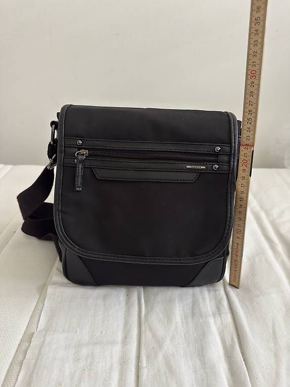 Taschen: Borsello uomo Carpisa – Gebraucht aus Agno von ant_b6cf 2