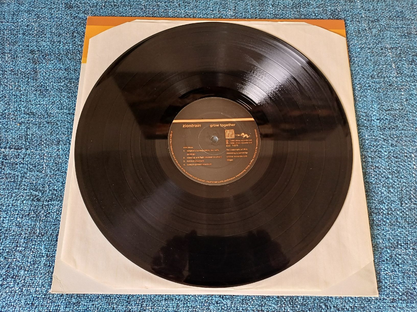 Dischi in vinile: Zion Train "Grow Together" 2xLP – Usato da Begnins venduto da Drastic-Sound 5