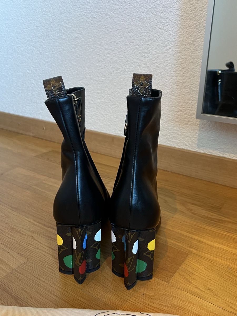 Louis Vuitton Scarpe da donna: Louis Vuitton x Yayoi Kusama EU39 – Nuovo (secondo la descrizione) da Ecublens VD venduto da cel_2vx7 2