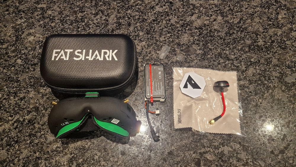 FPV Brille Fat Shark Attitude V5 | Kaufen auf Ricardo