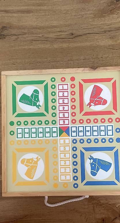 Spiele: Valise de jeux de société  – Gebraucht aus Fribourg von lma_kc6k 4