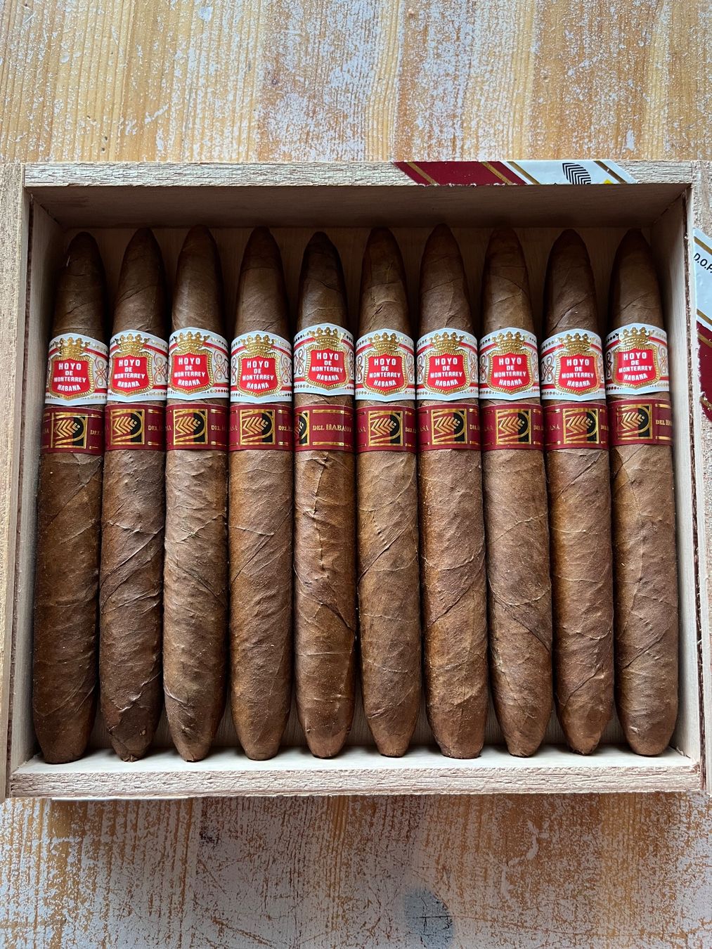 Sigari: Hoyo de Monterrey Elegantes – Usato da Laax GR venduto da hanibalKing87 2