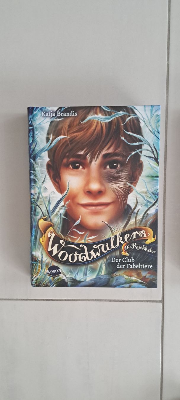 Libri: Woodwalkers Staffel 2, 1-5 – Nuovo (secondo la descrizione) da Münchenbuchsee venduto da zwaergli02 4