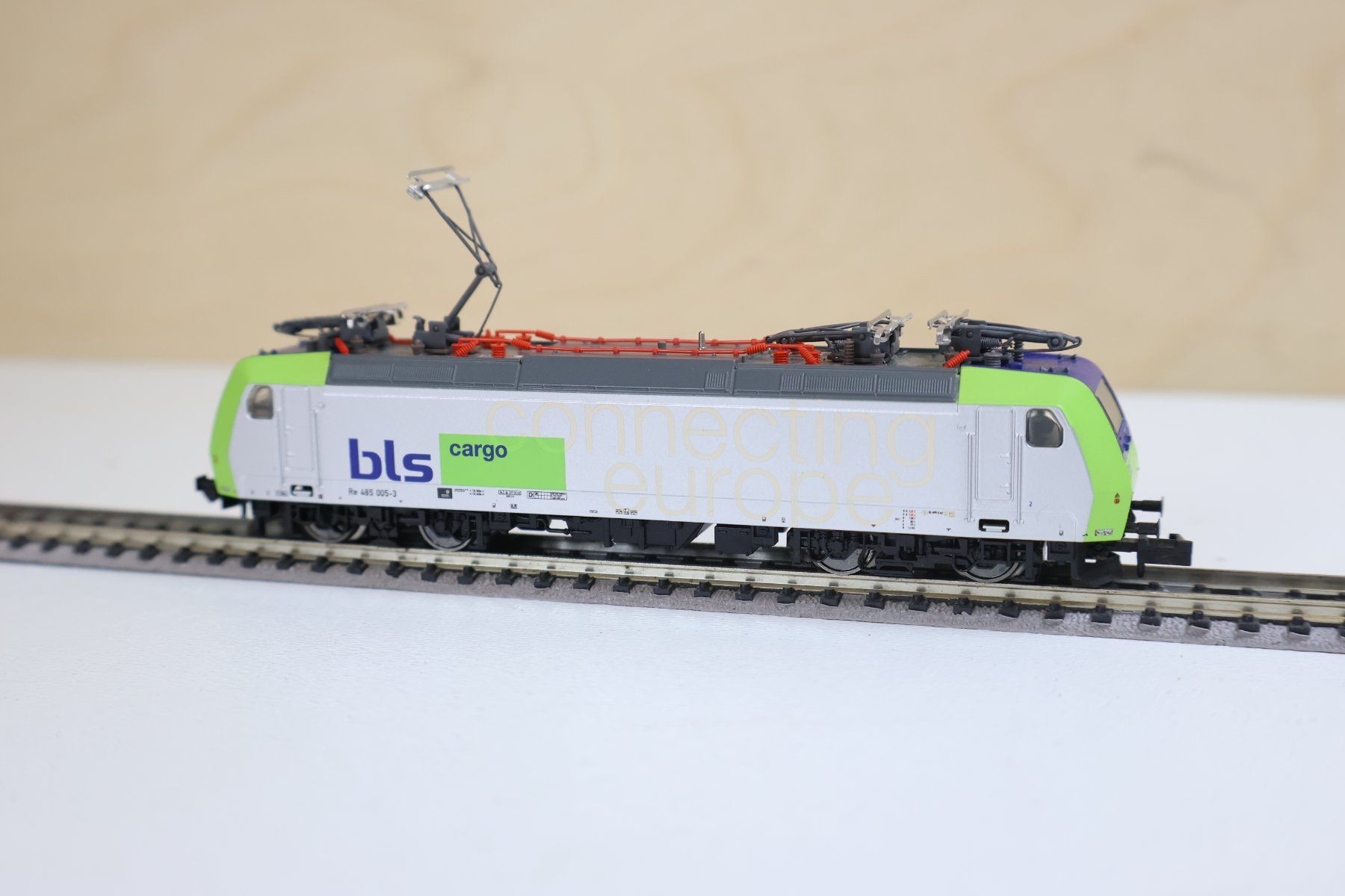 Trix Modelleisenbahnen: Minitrix BLS Cargo E-Lok - Digi Schnitt Spur N - 12159 – Gebraucht aus Winterthur von Monstera 7