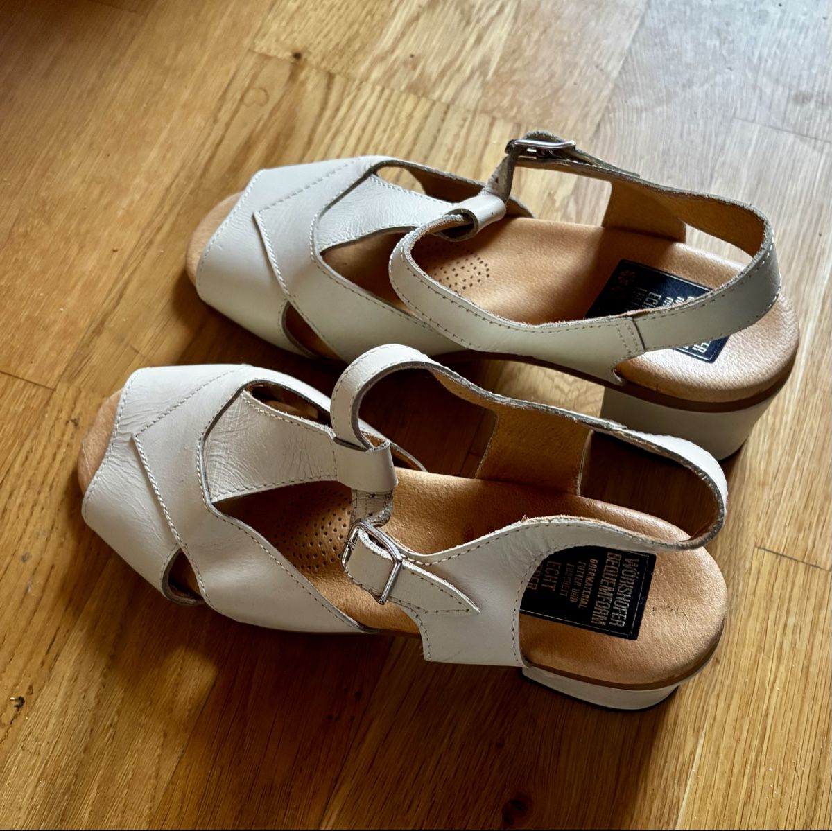 Damenschuhe: Paire de sandalettes – Neu (gemäss Beschreibung) aus Estavayer Le Lac von sico1260 8