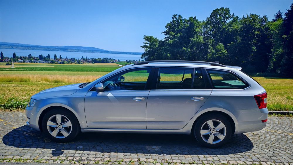 Skoda Automobili: Skoda Octavia ab  MfK – Usato da Ermatingen venduto da calus21 1