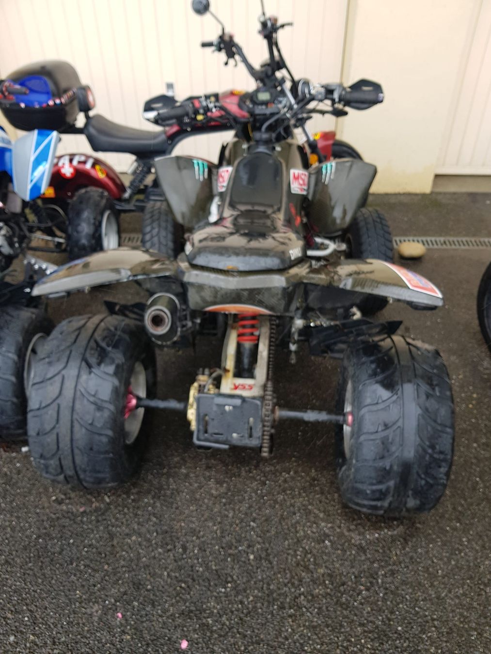 Dinli Quads: Quad  – Défectueux à Konolfingen par mel_nq8v 1