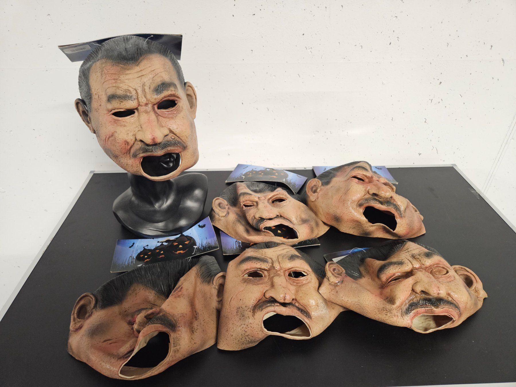 Masken: Neu - Maske - Mann (6Stk) – Neu und originalverpackt aus Dagmersellen von J_RP_Dagmersellen