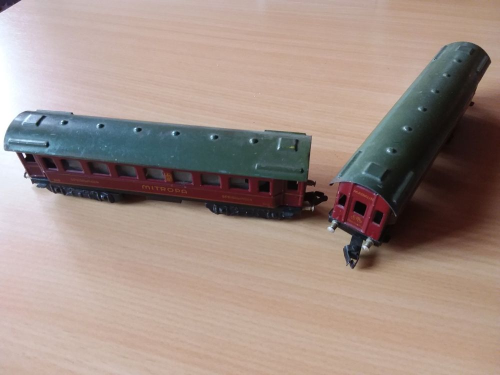 Märklin 343 Mitropa Schlafwagen rot 2 Stück Nickelpuffer (Gebraucht) in