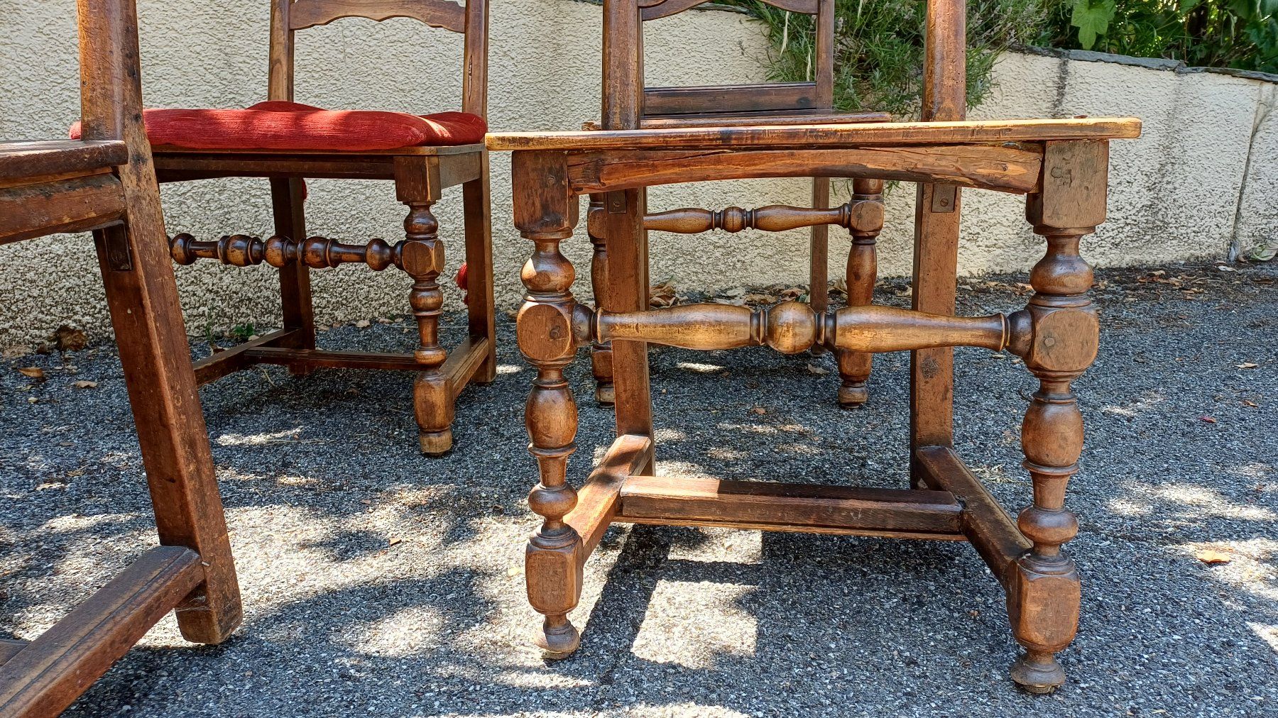 Sedie: Ensemble de 8 chaises anciennes en bois massif, usagé – Usato da geneve venduto da vinc_bob 4