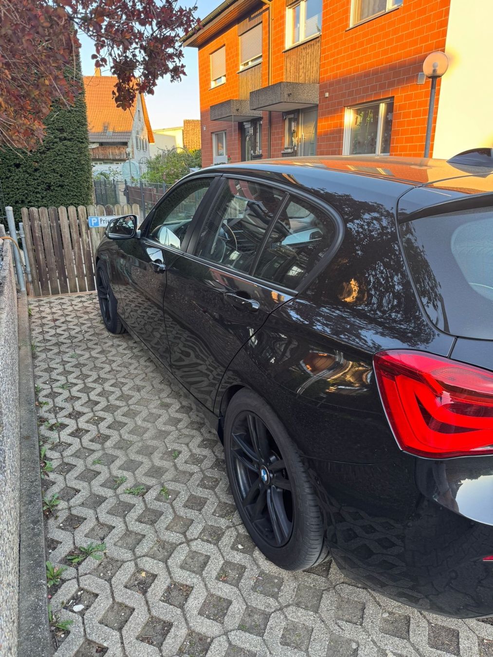 BMW Autos: Bmw 118i – D'occasion à Möhlin par ana_rm8t 2