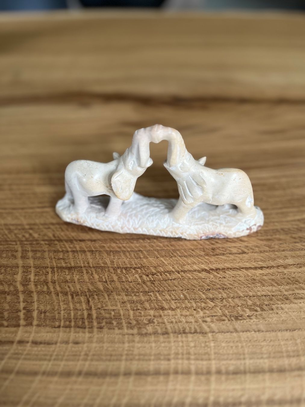 Statuette: Statuetta di 2 elefantini uniti – Nuovo (secondo la descrizione) da Davesco-Soragno venduto da dai_925z
