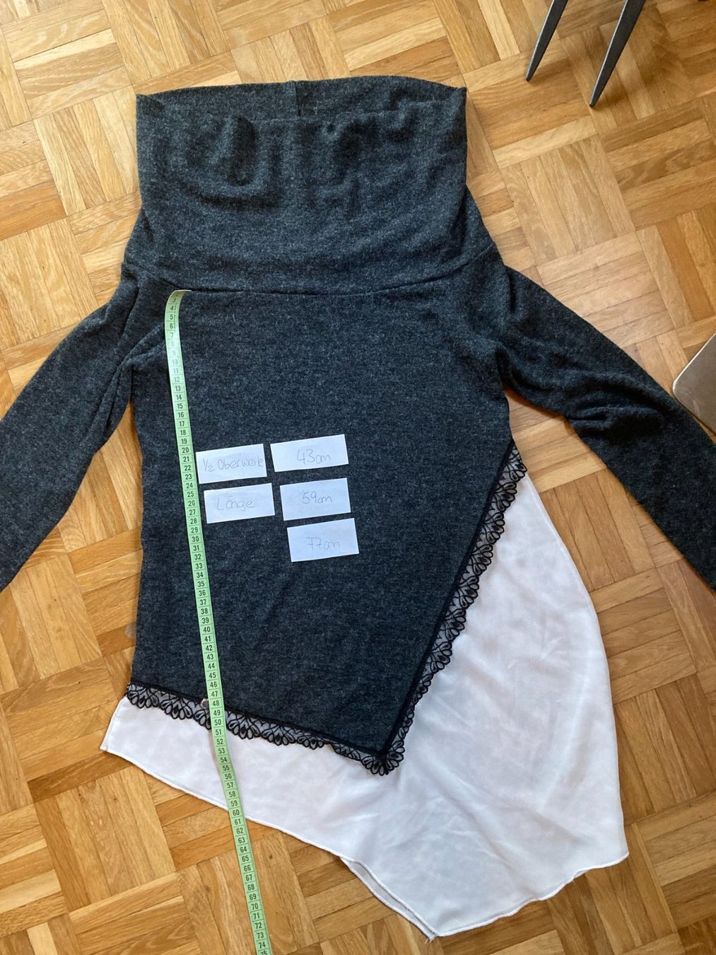 Pulls & Sweat-shirts: Pullover – D'occasion à Balsthal par dasesaro 3