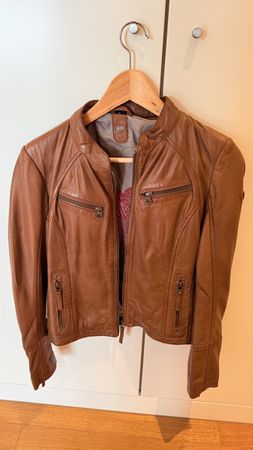 Neue braune Lederjacke Grösse M