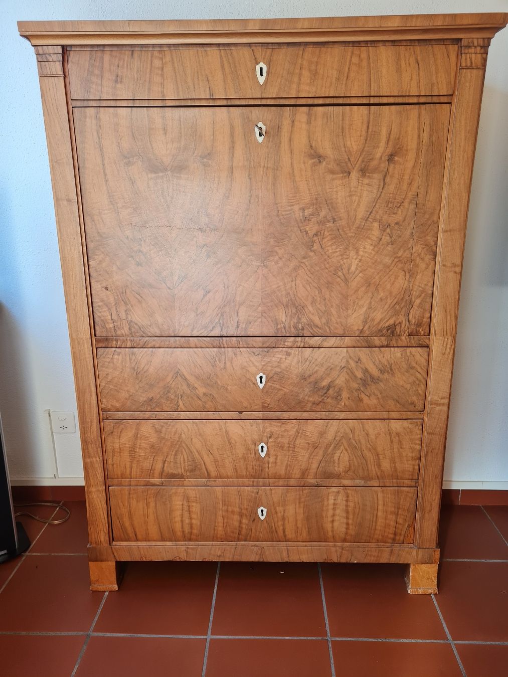 Commodes: Sekretär Antik – Défectueux à Kleinandelfingen par reg_yg6p