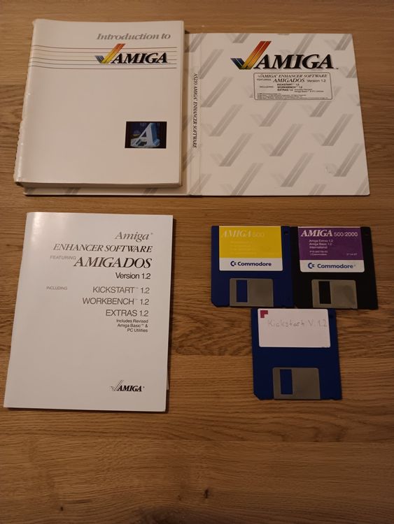 Livre Manuel d'utilisation Commodore Amiga Workbench 2.0