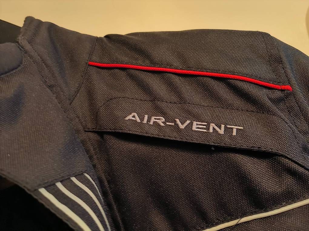 Jacken: selten getragen Wintermotorradjacke – Gebraucht aus Balsthal von 3533caroline 1
