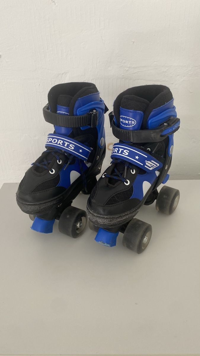 Patins à roul. & inline: Rollschuhe Verstellbar 31-34 – D'occasion à Zürich par Tobi50 1