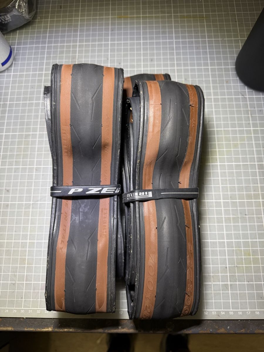Continental Pezzi di ricambio: Pirelli P Zero Race TR 2 Stück – Usato da Rheinfelden venduto da DA__RIO