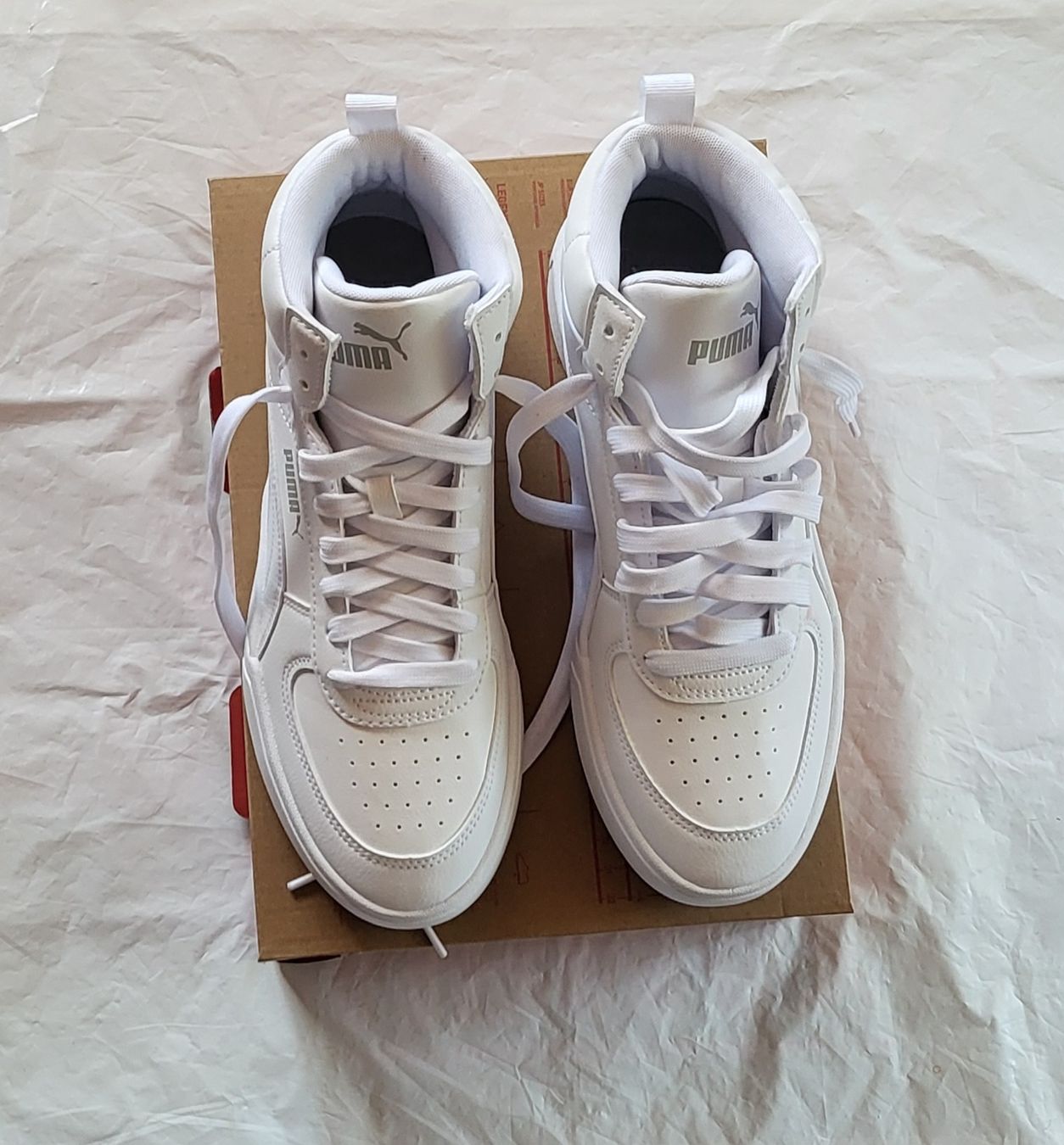 Puma Scarpe da uomo: Puma Caven Mid, blanches, taille 42.5, état  neuf – Nuovo (secondo la descrizione) da Niedergösgen venduto da Eva2410 4