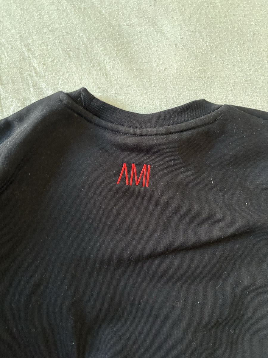 Top: Haut AMI Paris noir – Usato da Tavannes venduto da sar_jkv6 2