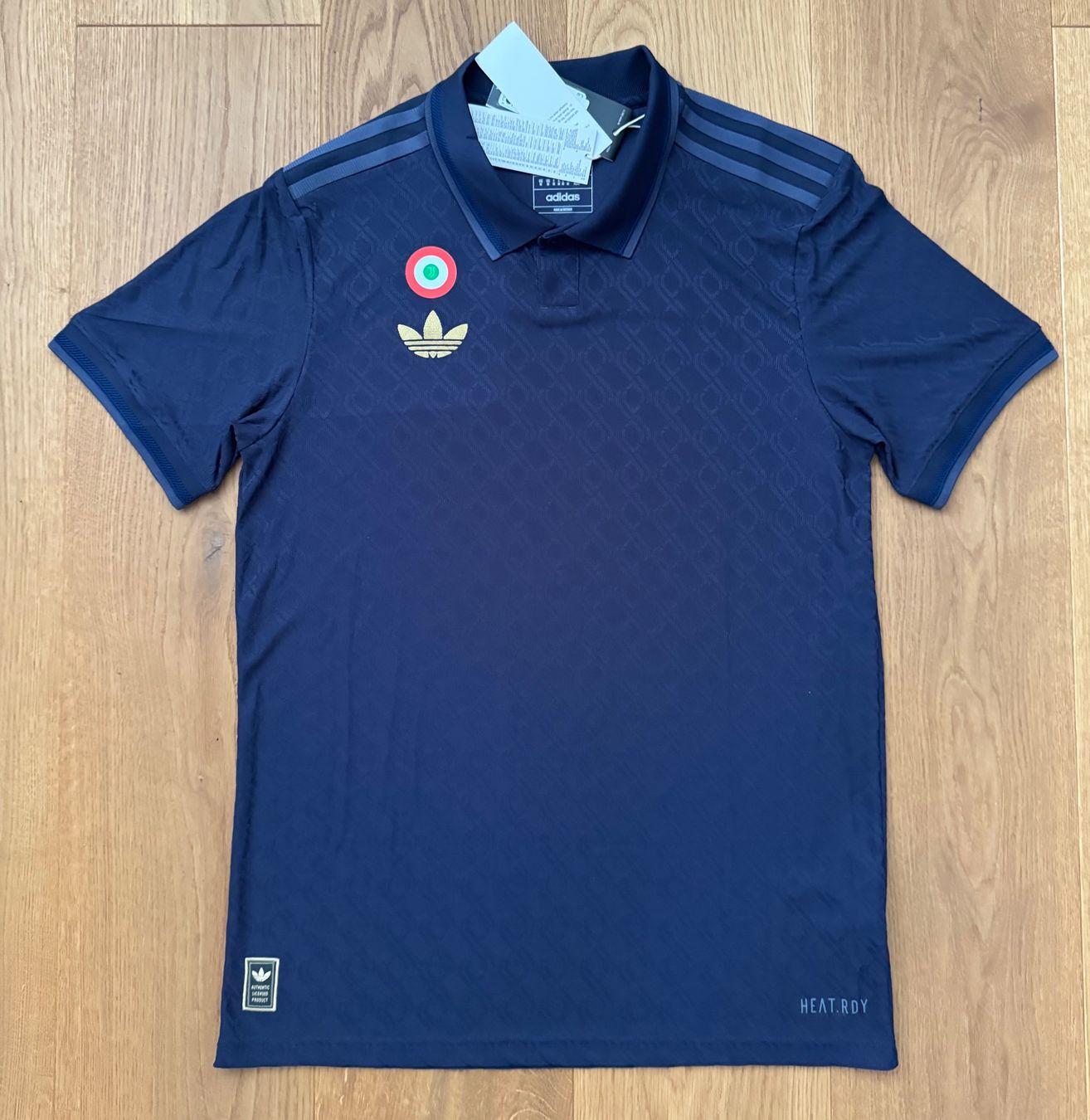 Maillots de corps & Pantalons: Juventus Authentic Jersey – Neuf (Voir description) à Dielsdorf par nicolicious