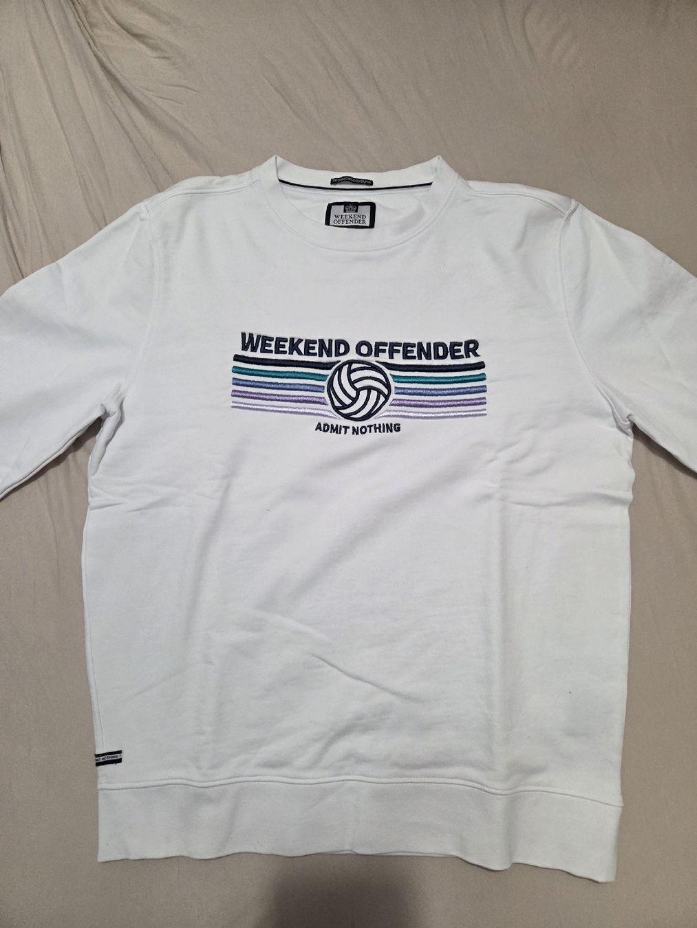 Maglioni & Felpe: Weekend Offender Pull, Taille S, Blanc, Comme Neuf! – Nuovo (secondo la descrizione) da St-Léonard venduto da Lhippo