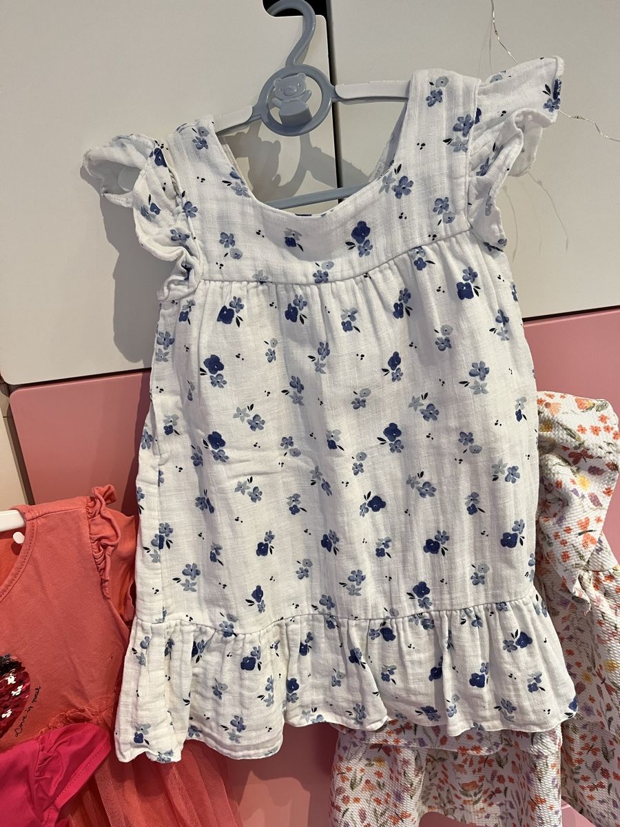 Vestiti & Gonne: Süsse Mädchen Kleider 98/104 – Usato da Agno venduto da me_me_me 1