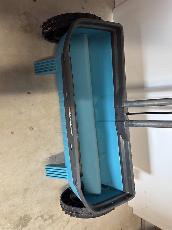 Autres appareils pour le jardin: Gardena Streuwagen – D'occasion à Niederbipp par Bazhkim 2