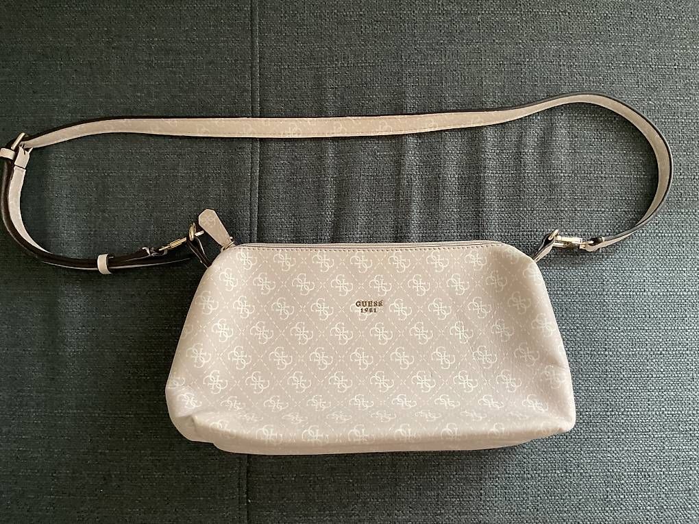 Guess Borse da donna: Sac à main Guess, parfait état – Usato da Icogne venduto da cen_h97r