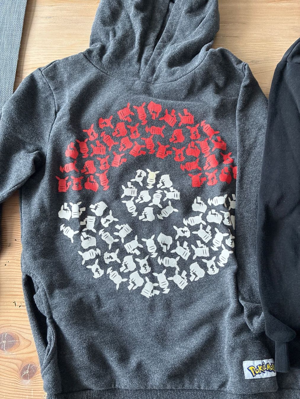 Pullover & Sweatshirts: Pullover Jungs – Gebraucht aus Dietlikon von ioa_wd8m 1