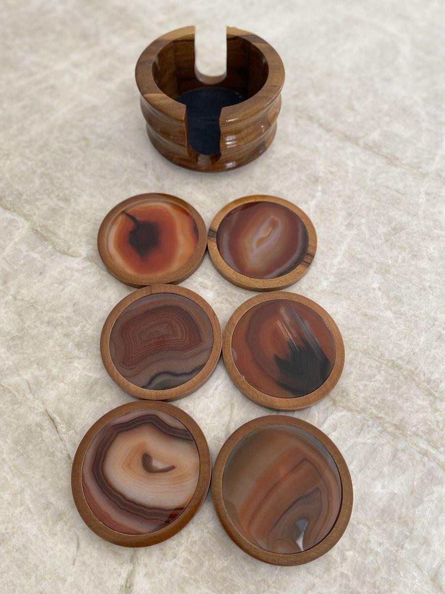 Untersetzer: 6 Dessous de verre en agate et bois avec support – Gebraucht aus Gland von  1