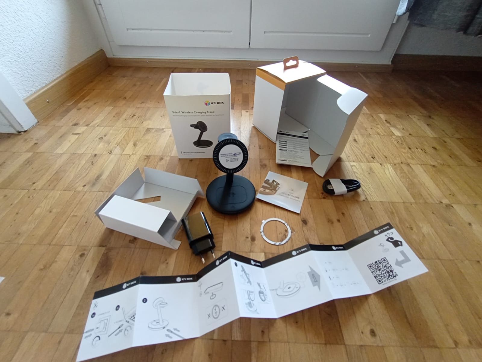 Docking station: 3 in 1 wireless charging stand Ladestation Icy Box – Usato da Wädenswil venduto da Mirm1.0 2