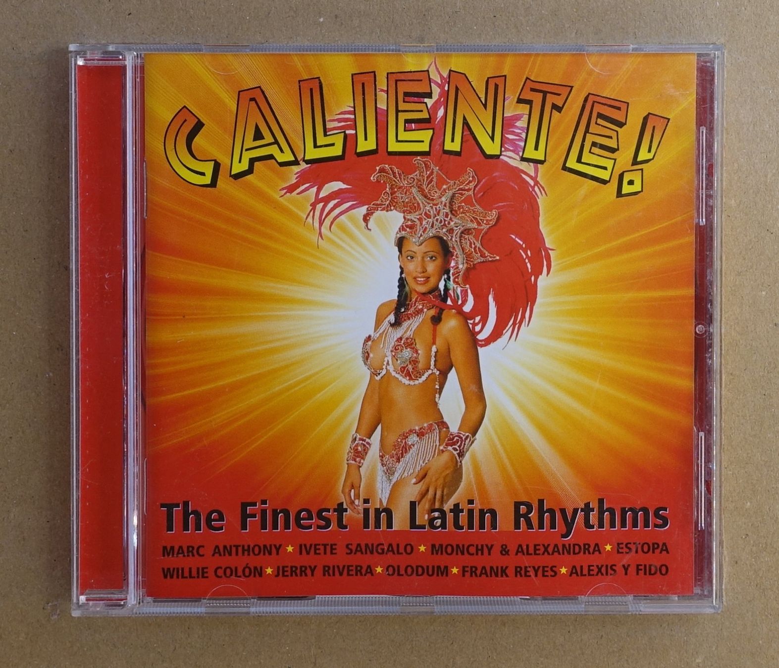 CDs: Caliente 2006 - T5 – D'occasion à Sessa par discoverymedia