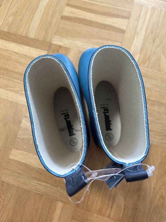 Chaussures garçon: Gummistiefel Gr.30/31 – Neuf avec emballage d'origine à Laufen par cryzto76 2