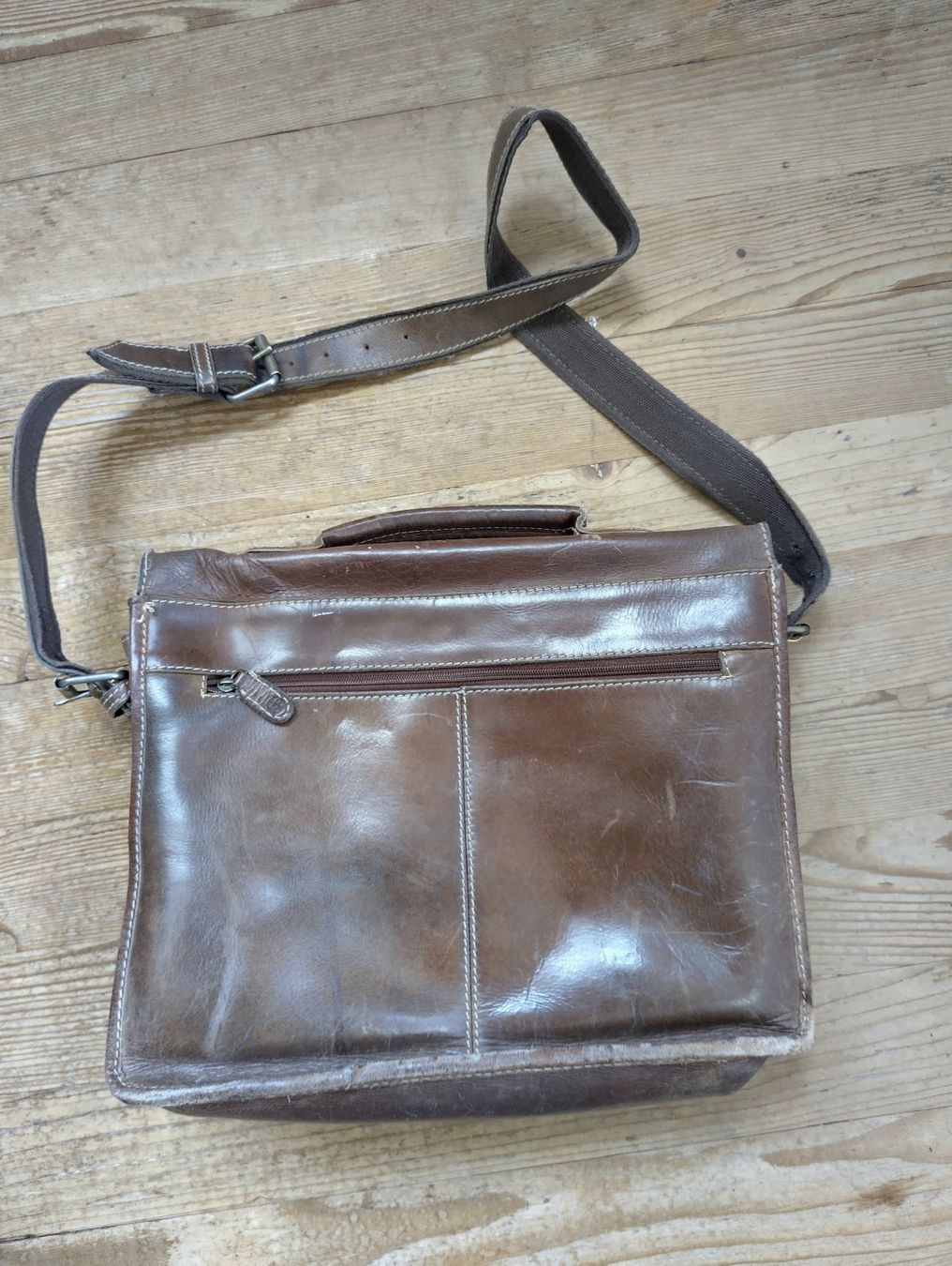 Valigie & Borse: Klassische Lehrertasche/Studententasche Echtleder – Usato da Zürich venduto da ValeSp 2
