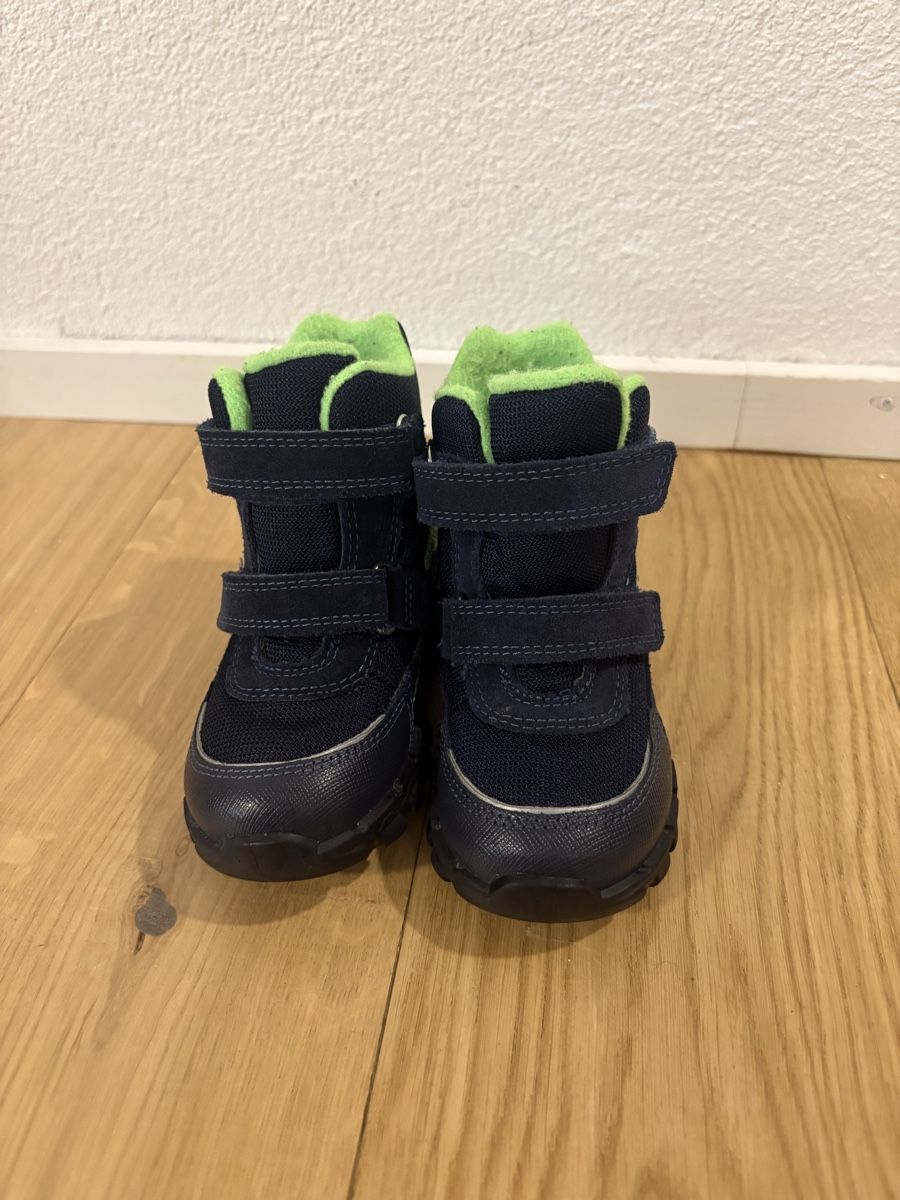 Elefanten Schuhe für Jungen: Kinder Winterstiefel – Neu (gemäss Beschreibung) aus Weinfelden von Boeing747-400