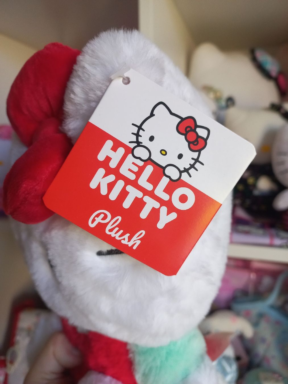 Hello Kitty Giocattoli: Hello Kitty Plüschtier NEU - Sanrio – Nuovo e nell'imballaggio originale da Wangen b. Olten venduto da SecondStory4u 2