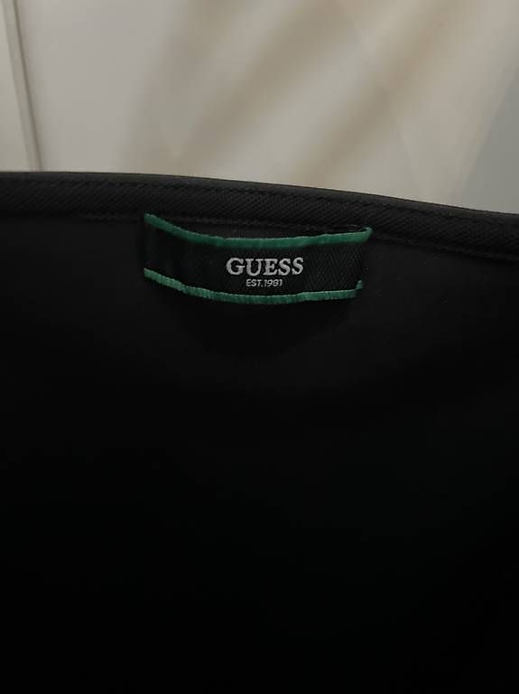 Kleider: Robe Guess noir – Gebraucht aus Echallens von fayetrahel 2