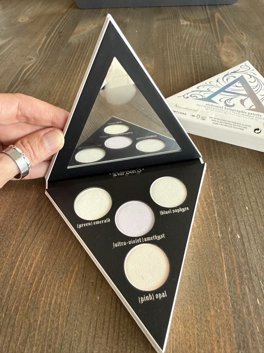Make-up: Kat Von D Alchemist Palette Make-up – Nuovo e nell'imballaggio originale da Leissigen venduto da tahari 2