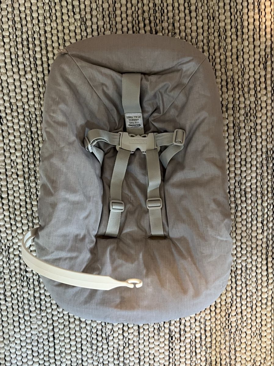 Stokke Chaises hautes: Stokke Tripptrapp Newborn Set grau – D'occasion à Zürich par merentia