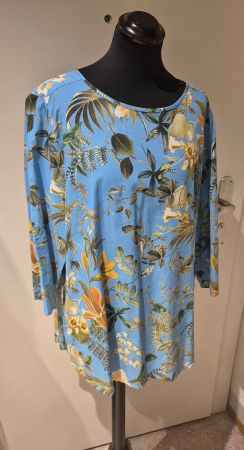 Damen Bluse blau Blumenmuster Grösse 46 guter Zustand