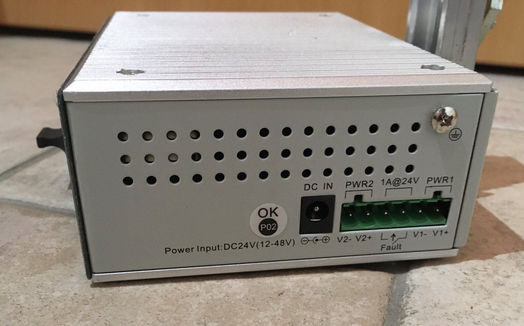 Hub & Switch: Barox Switch Multimode NS-602FM-MM – Usato da Saas-Grund venduto da GarageSaleToday 2