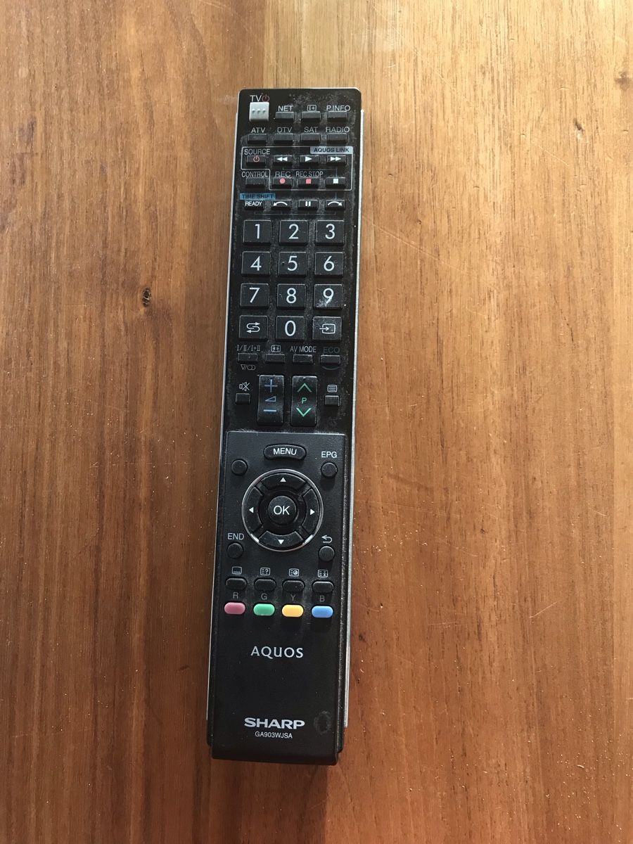 Sharp Fernseher: Fernseher Sharp AQUOS Modell LCD COLOR LC-60LE635E – Gebraucht aus Sirnach von Famisa 3