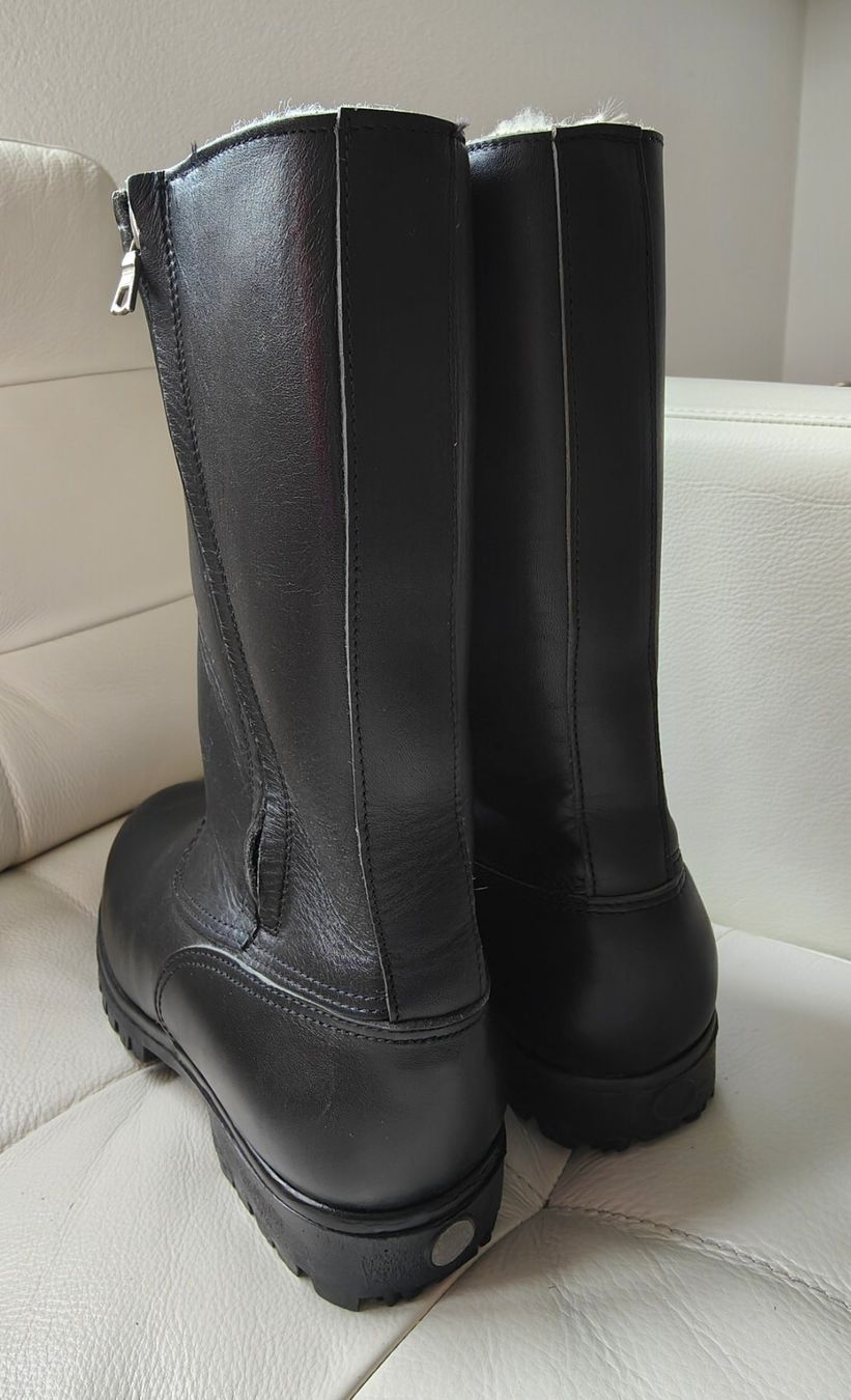 Scarpe da uomo: Stuco Sicherheits-Winterstiefel mit Lammfellfutter / Gr. 41 – Nuovo (secondo la descrizione) da Lachen SZ venduto da PizBuin35 5