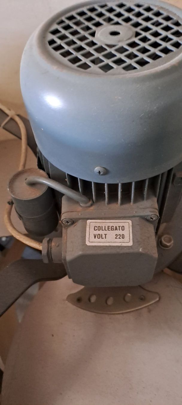 Tutte le macchine: Elutec Lufttechnische Anlage  220volt – Usato da Stetten AG venduto da 48221948 1